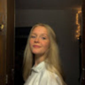 Meet your Posher, Casey